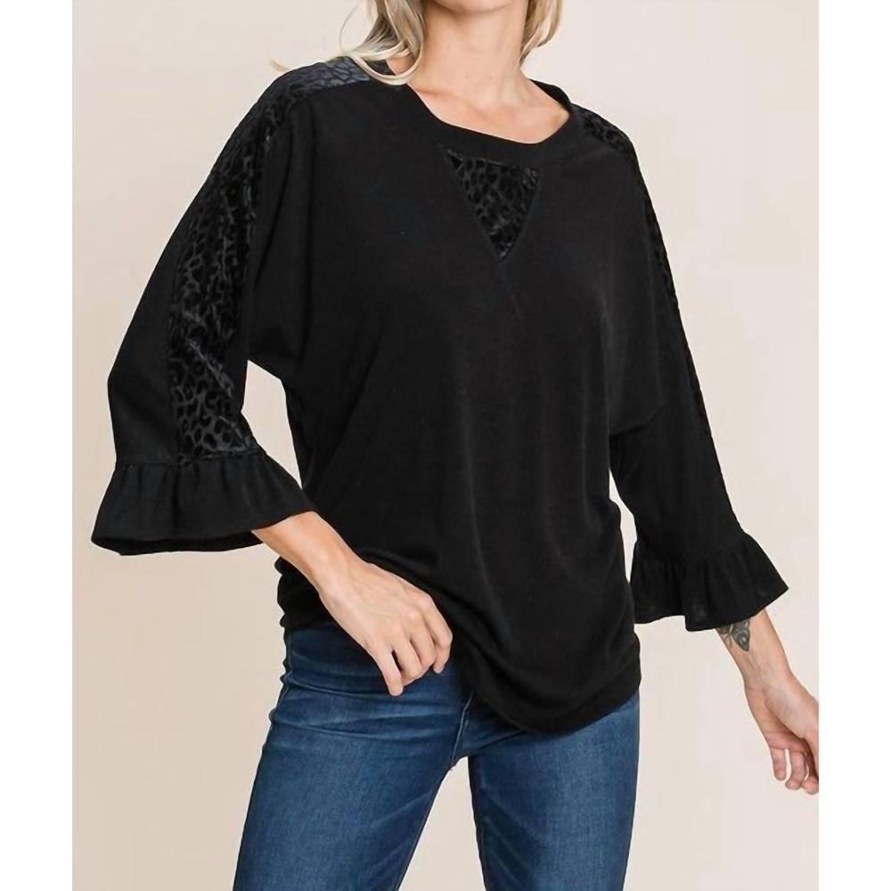 NEW EMERALD COLLECTION leopard velvet accent top in black